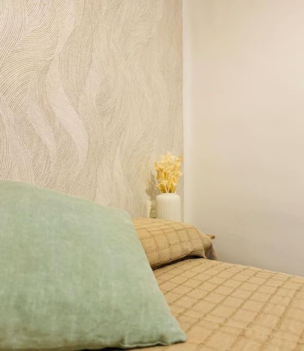 Behappy Huerto Del Conde -Centro Apartment Malaga Luaran gambar